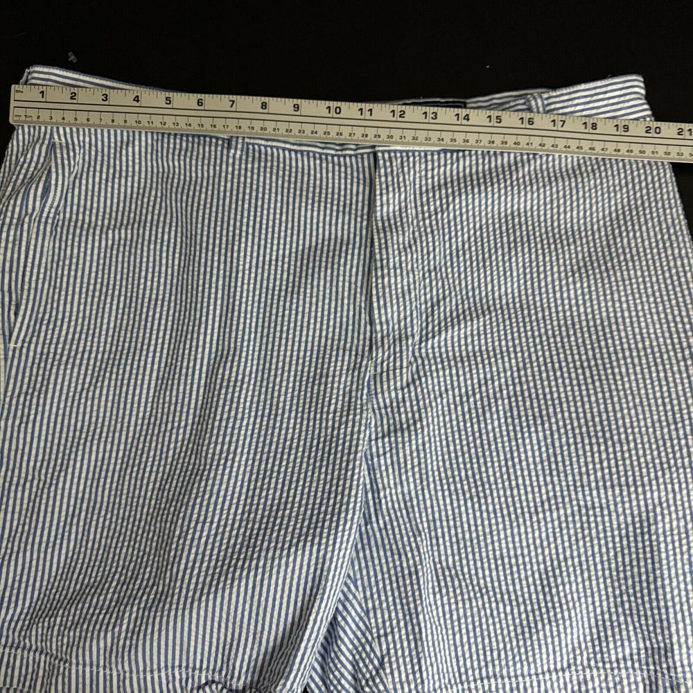 Polo by Ralph Lauren Blue and White Striped Men’s Shorts - Picture 4 of 7